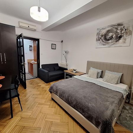Black&White Bucharest Exterior photo